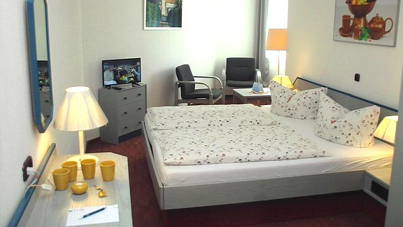 Zimmer-2-7.jpg